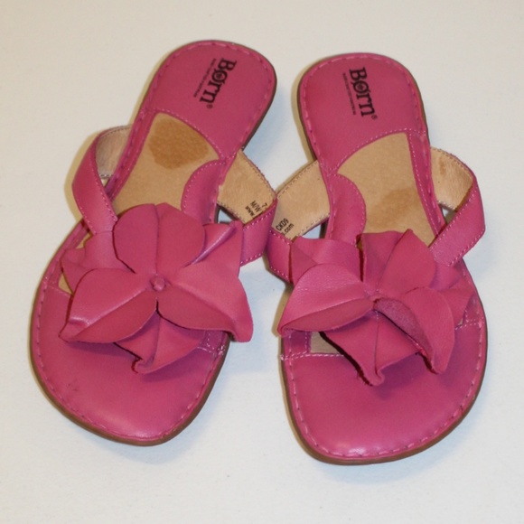 pink sandals size 7